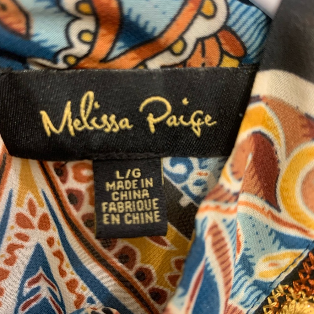 Melissa Paige Boho Patchwork Geometric Long Sleeve Large Blouse.       3184 - Picture 5 of 8